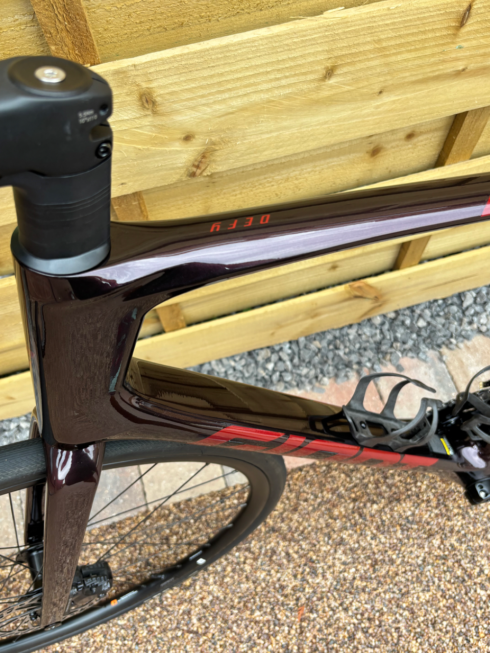 Giant Defy - Advanced 2 2024