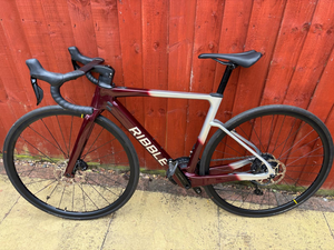Ribble Endurance 725 Disc - Enthusiast, Shimano 105 Di2 2022