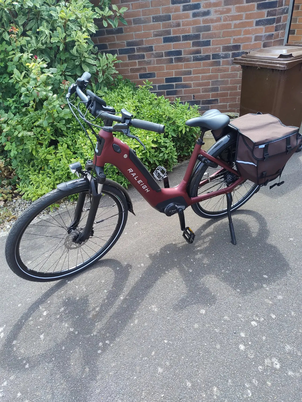 Raleigh Motus 7 Speed Step Through Bosch 2017
