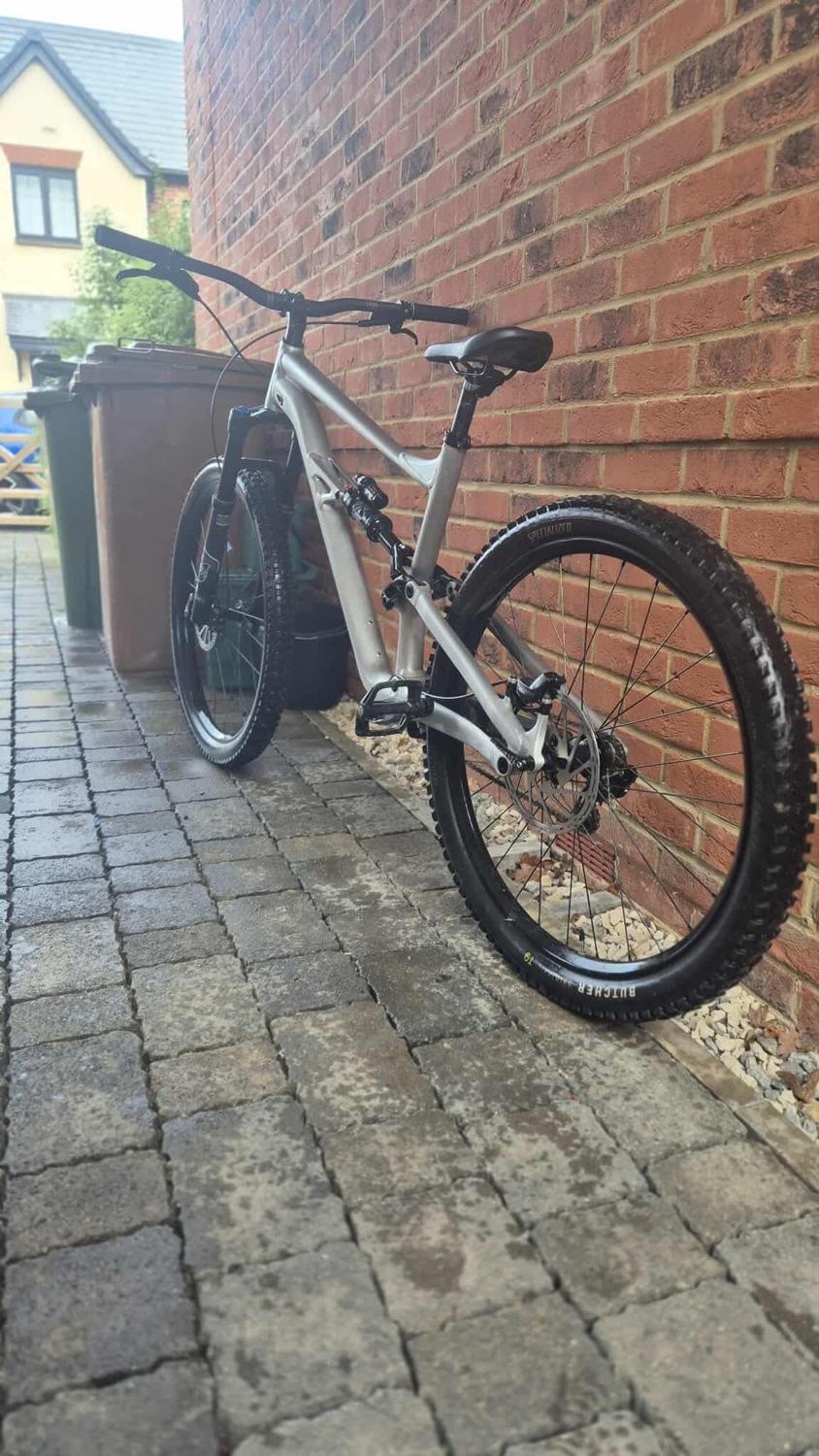 Specialized Status 140 2022