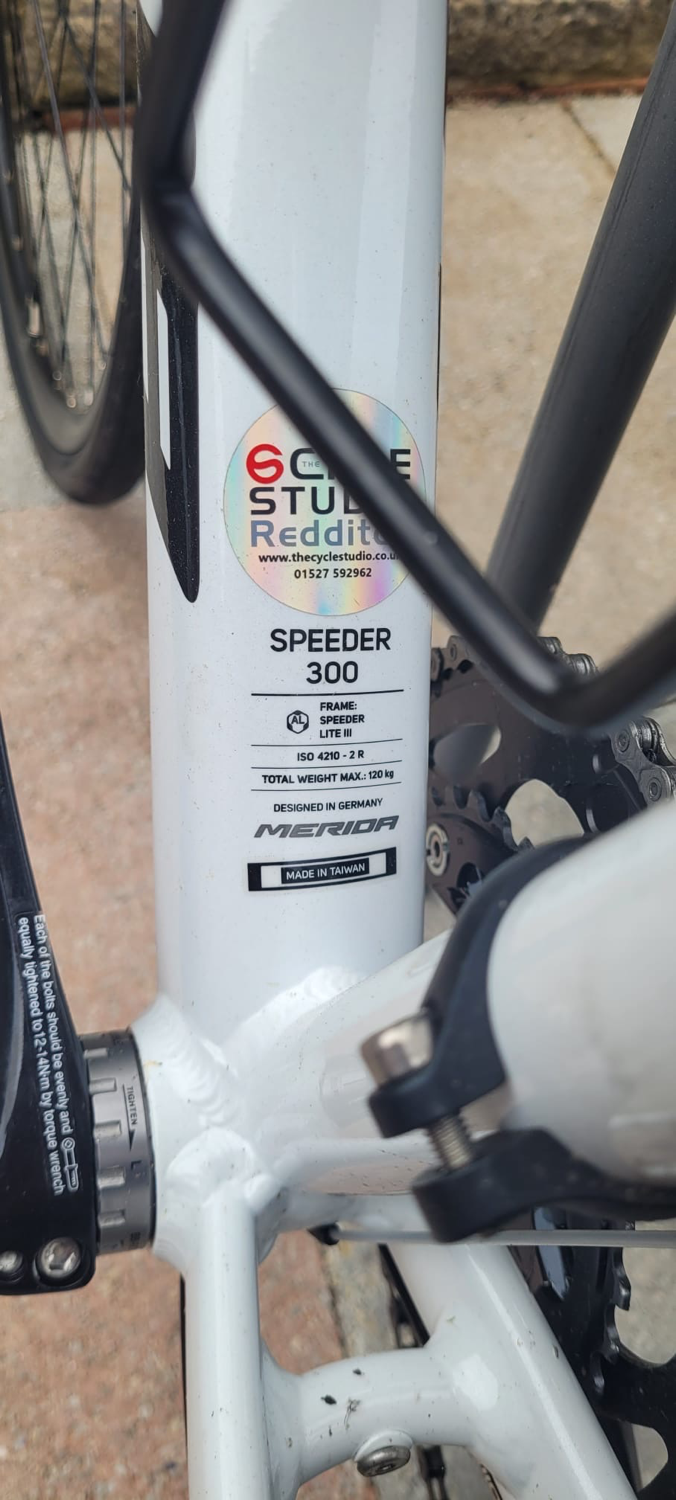 Merida Speeder 300 Hybrid 2025