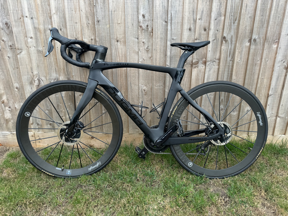 Pinarello Dogma F12 Dura Ace Di2 Disc 2022