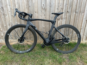Pinarello Dogma F12 Dura Ace Di2 Disc 2022