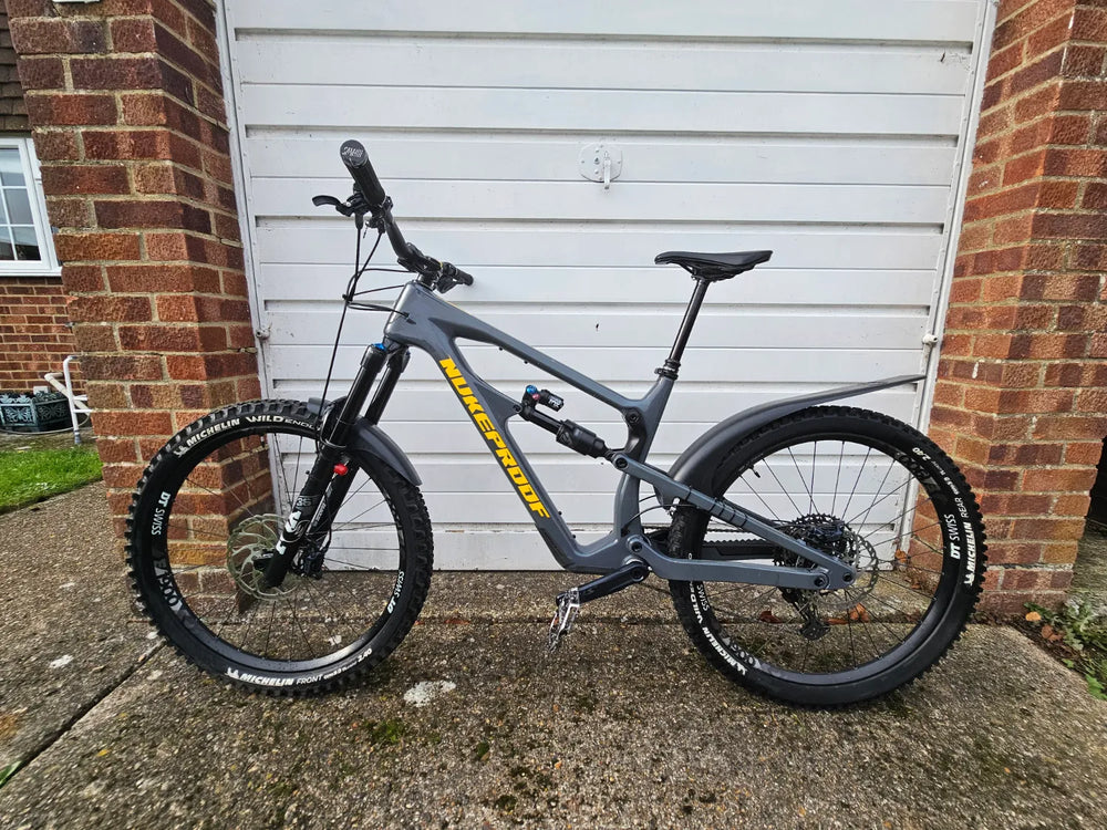Nukeproof Mega 275 Carbon Factory 2021