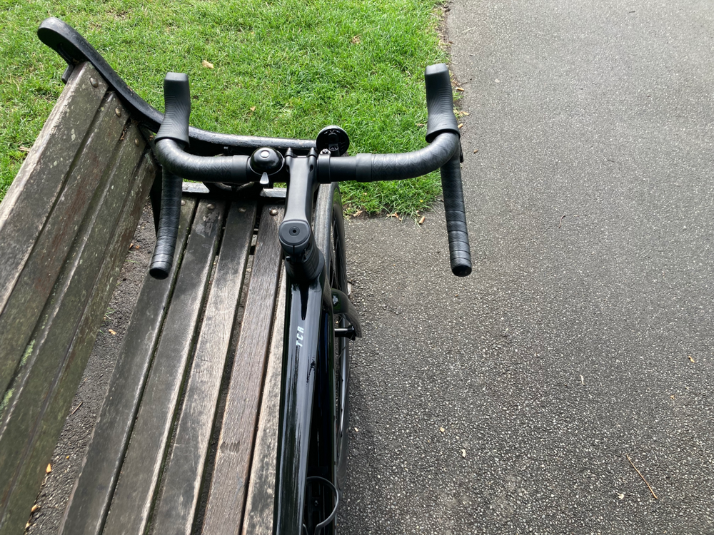Giant TCR Advanced - Pro 1 AXS 2025