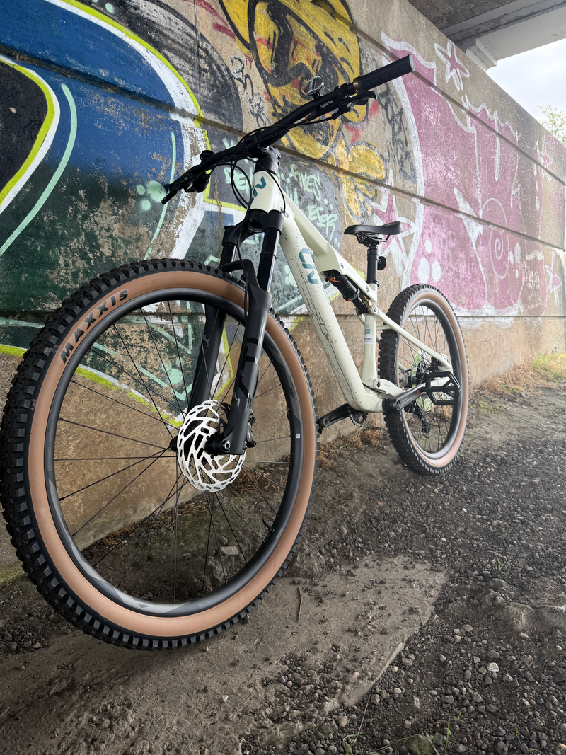 Liv Embolden 2 Full Suspension 2025