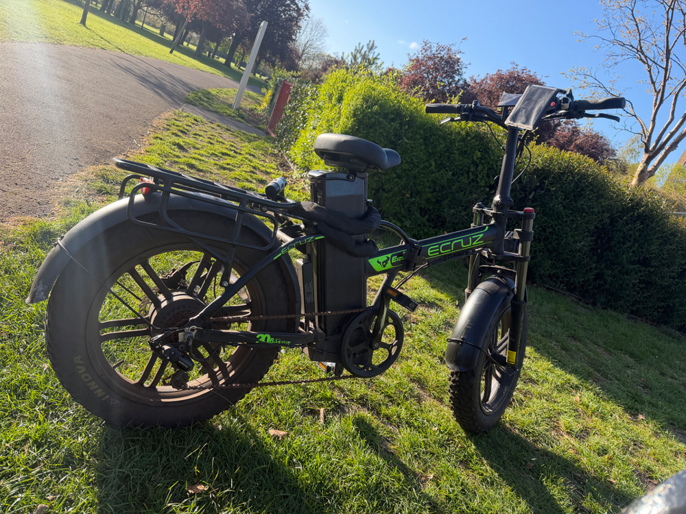 Ecruze E125  2025