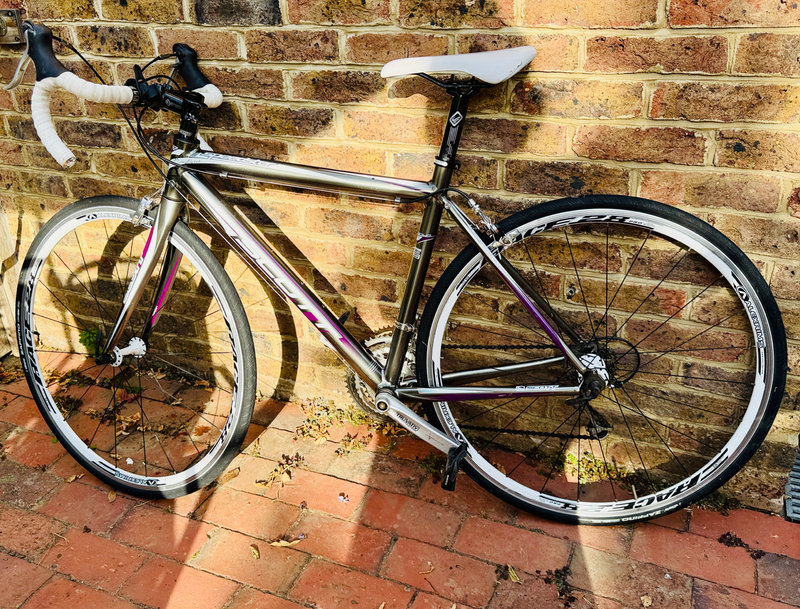 Scott Contessa Addict 25 2010