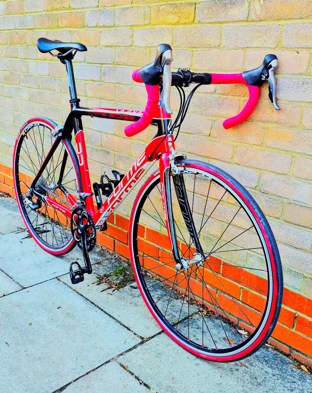 FORME COMP Shimano 105 Groupset AXE EDGE FULL CARBON ROAD BIKE 54CM22 FRAME FORME COMP Shimano 105 Groupset AXE EDGE FULL CARBON ROAD BIKE 54CM22 FRAME 2016