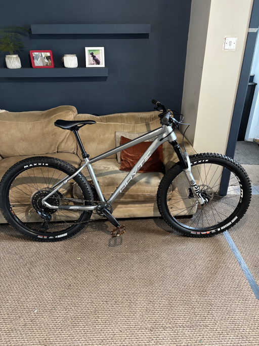 Whyte 909 v4 2022