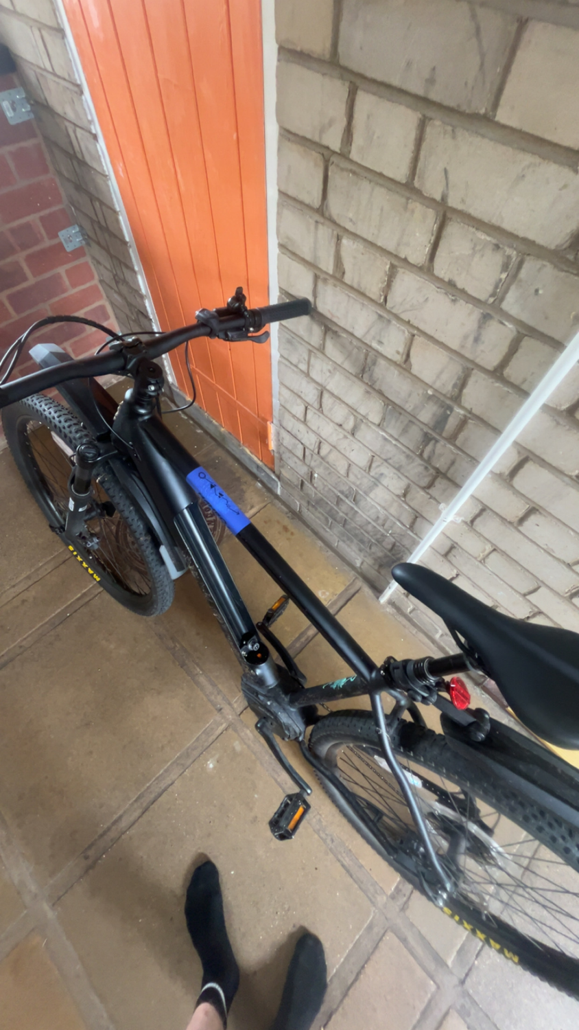 voodoo mambo-e electric trekking bike Voodoo Mambo-E Electric Trekking 2025