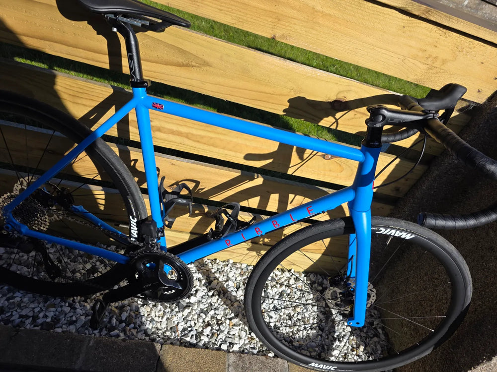 Ribble Endurance 725 Disc - Pro, Shimano Ultegra Di2 2025
