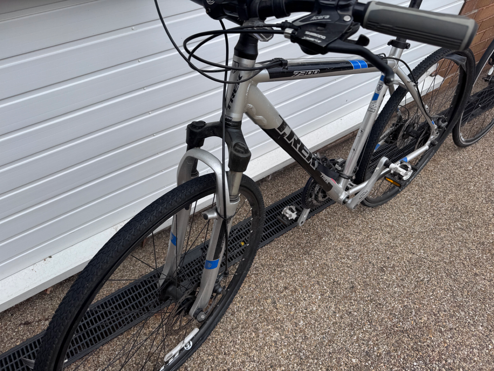Trek 7300 2010