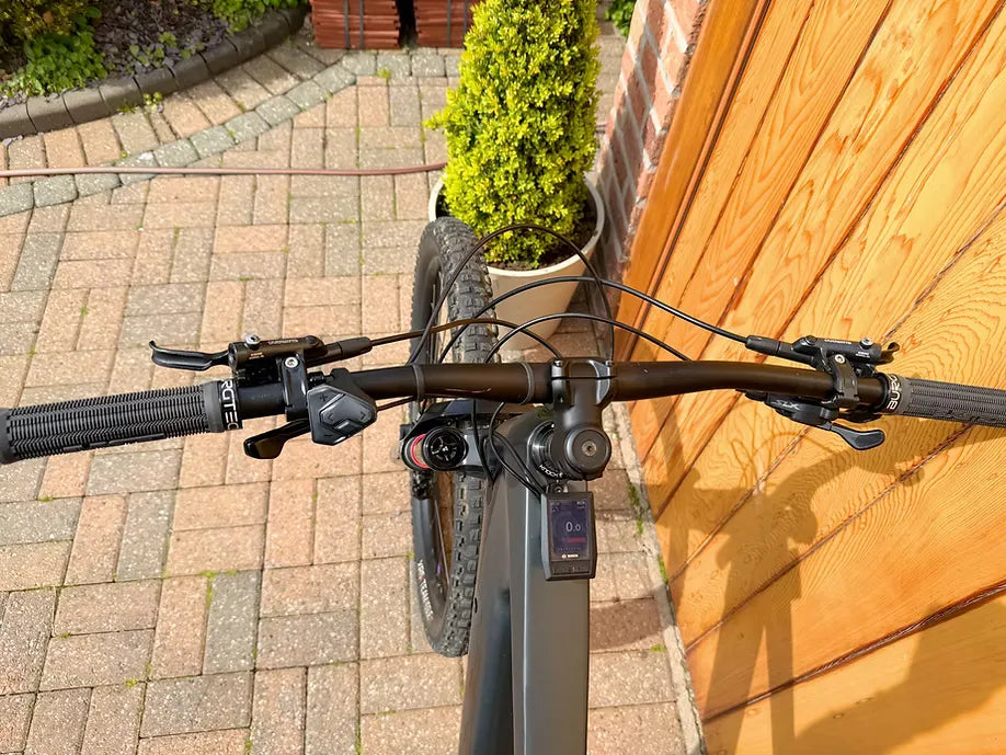 Trek RAIL 9.7 CARBON FULL SUSPENSION MOUNTAIN EBIKE **X-LARGE FRAME** 2023