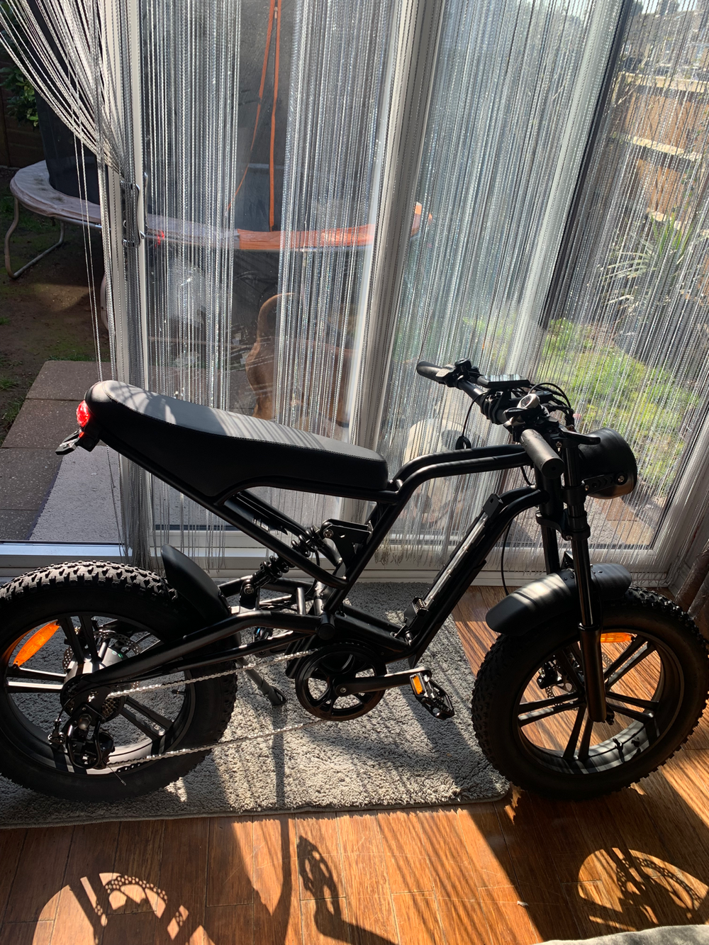 Hidoes B6 2026
