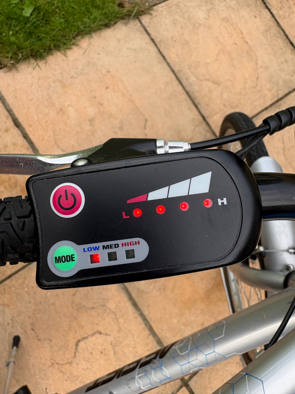 Assist Crossbar Hybrid Electric  2021