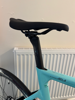 Bianchi Aria e-Road 105 Di2 2025
