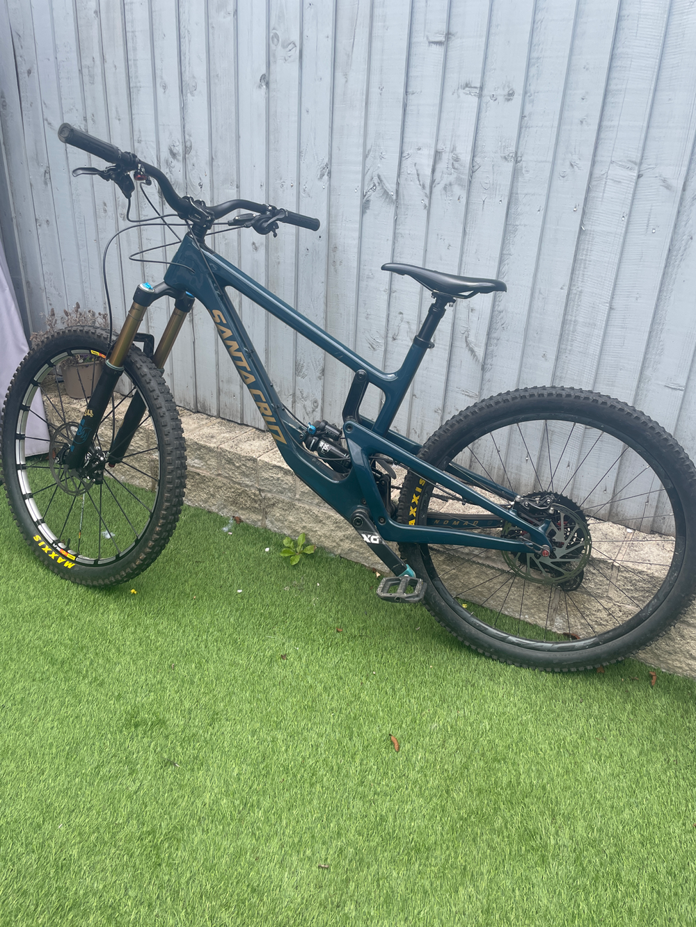 Santa Cruz Nomad XTR Reserve / Carbon CC / 27.5 2019