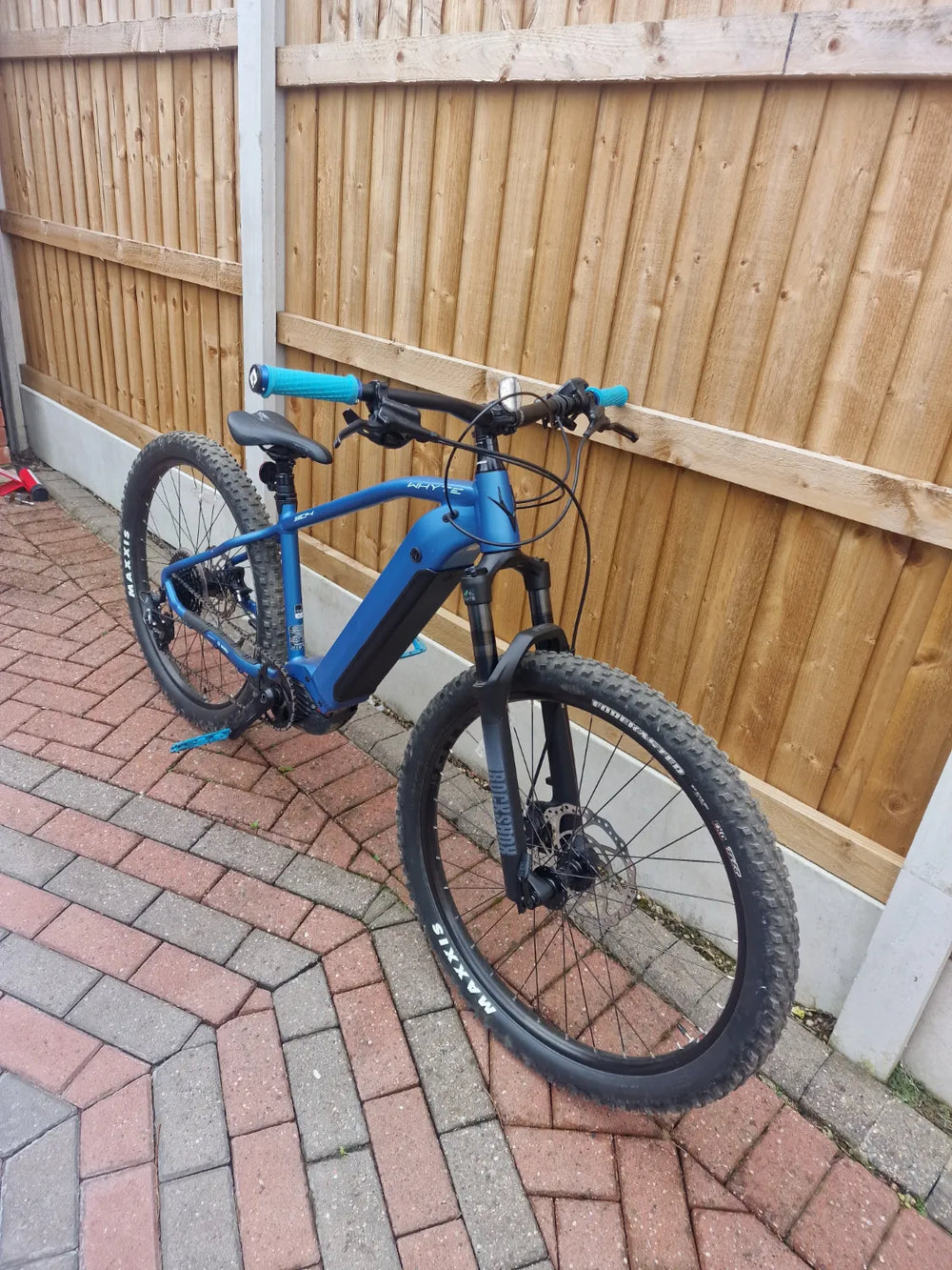 Whyte E-504 Compact Hardtail Electric Mountain Bike 2022