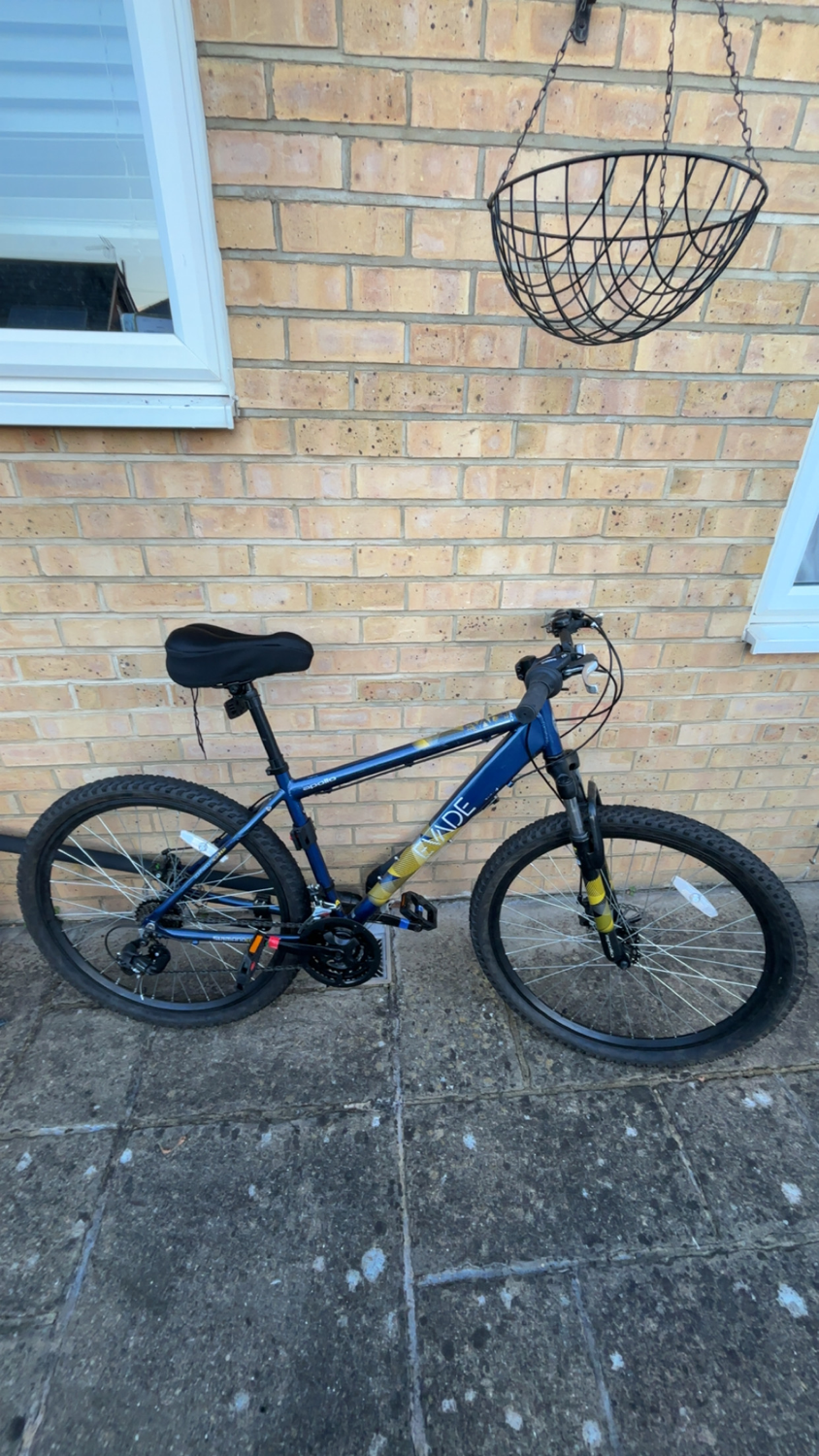 Apollo Evade Mens Mountain Bike 2023