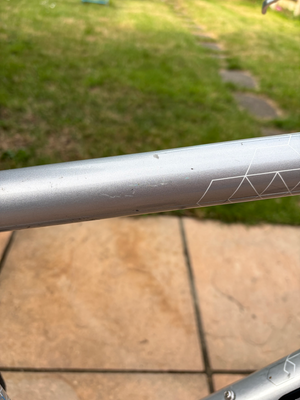 Assist Crossbar Hybrid Electric 2021