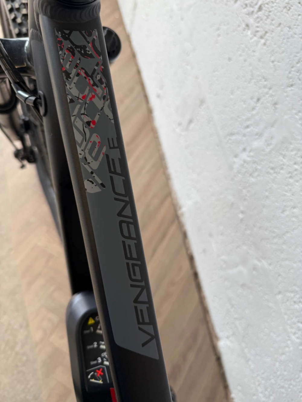 Carrera Vengeance E Mens Electric Mountain Bike Shimano 2.1 2023