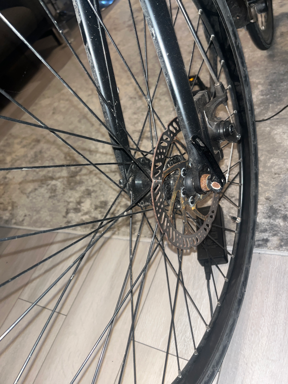 Avaris AVARIS 3.6 ELECTRIC ASSIST HYBRID ROAD EBIKE 250W 2023
