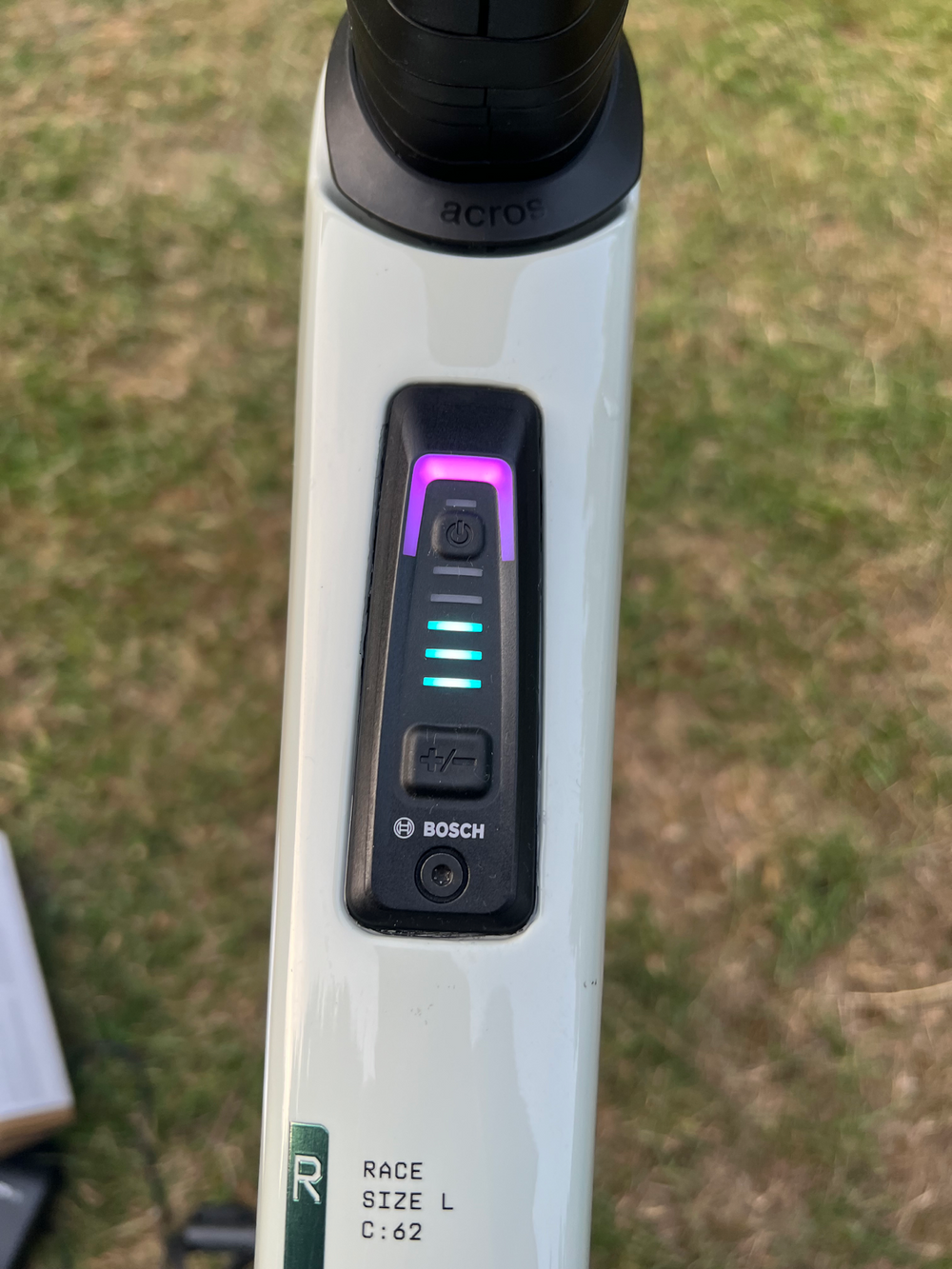 Cube Nuroad Hybrid C:62 Race 400Wh 2026