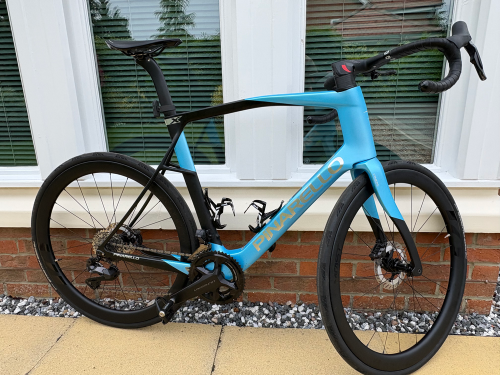 Pinarello X7 Disc With Ultegra Di2 12 Speed and Most 2025