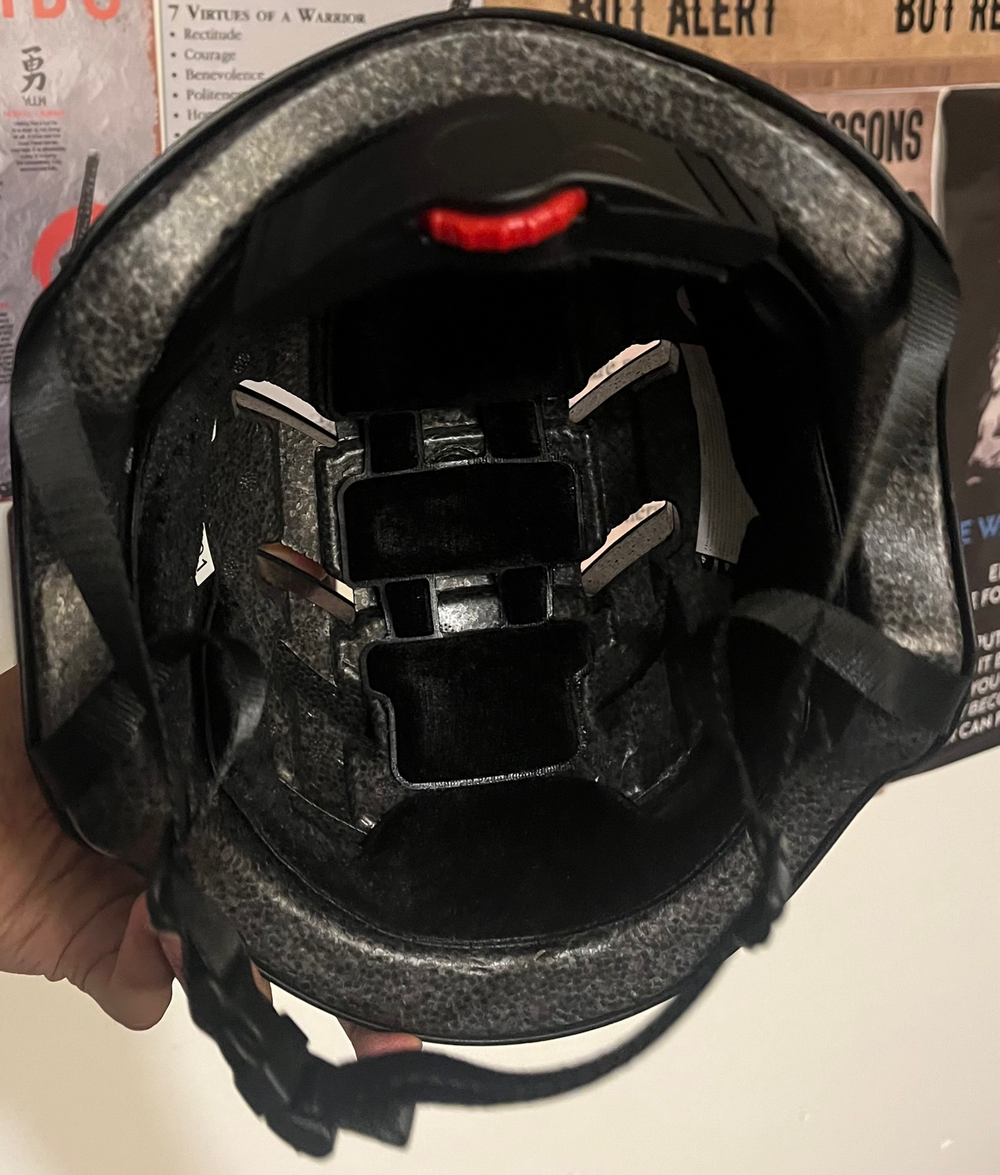 Teman V9 Matt Black 2011