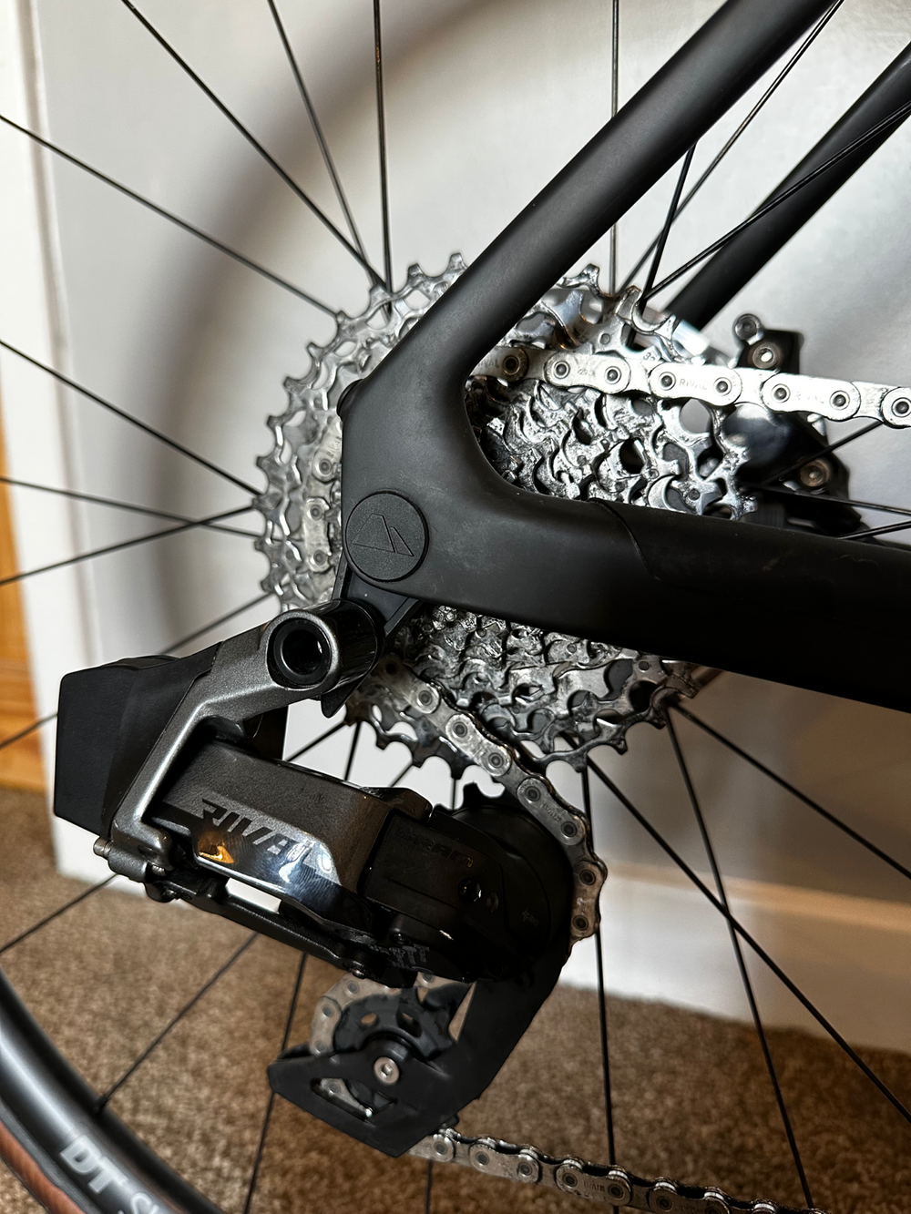 Canyon Aeroad CF SLX 7 eTap 2024