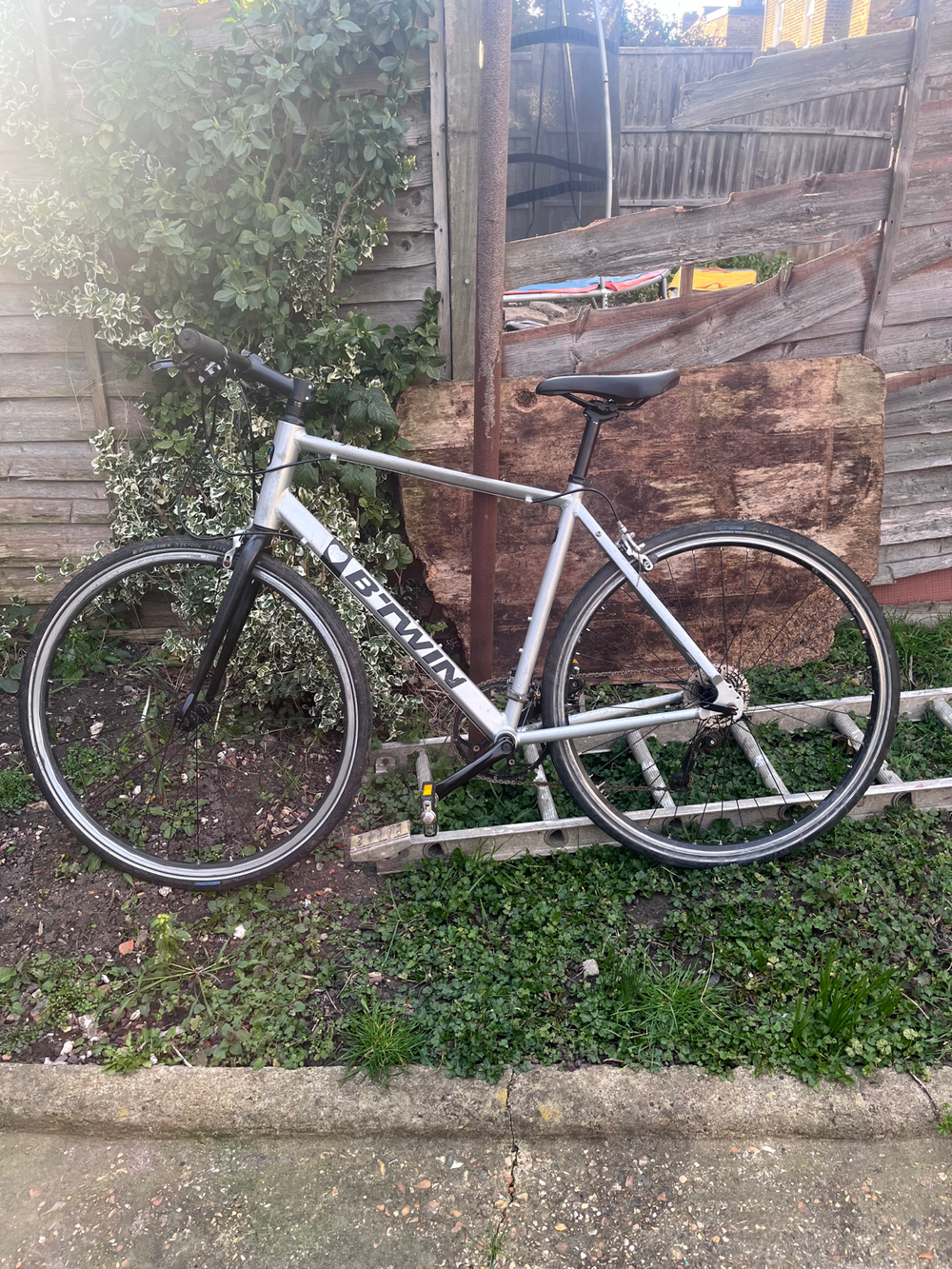 B'TWIN Triban 100 Junior Road Bike 2020