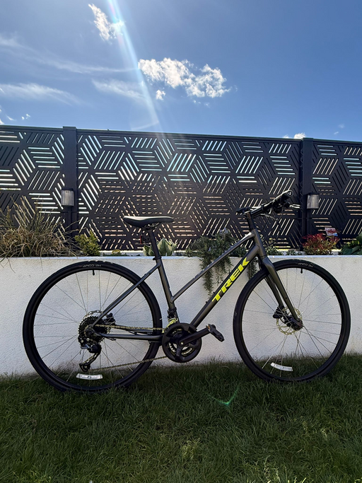 Trek Fx 2 Disc Equipped Stagger 2023