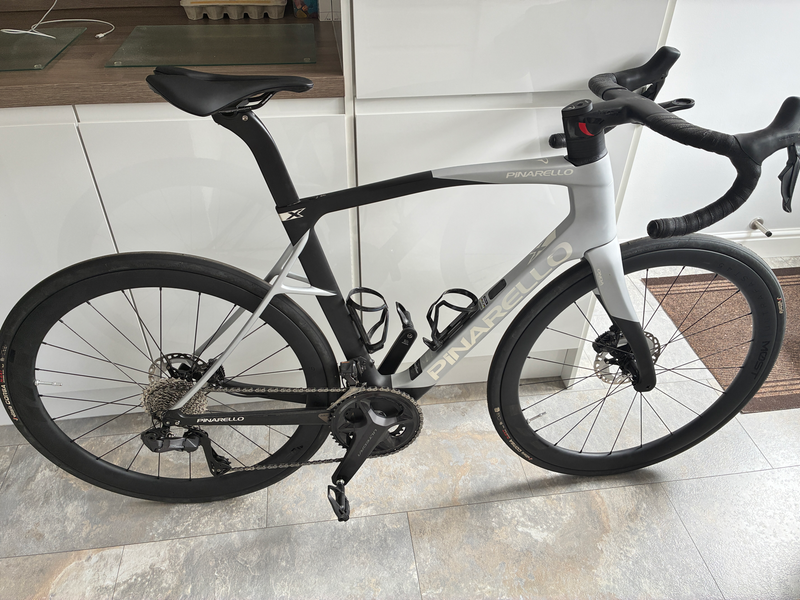 Pinarello X7 Disc Ultegra Di2 2025