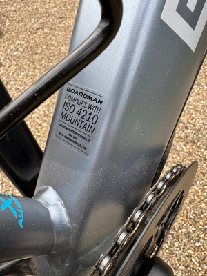 Boardman HYB 8 9e 2021