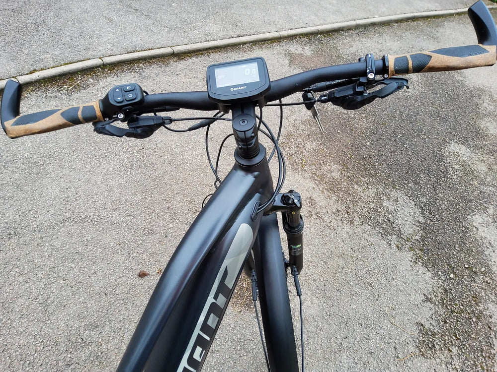 Giant Explore E+ 1 Pro Stagger Frame Electric Bike 2020