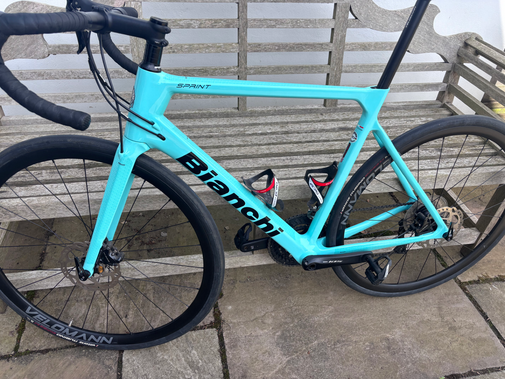 Bianchi Sprint - 105 Di2 2022