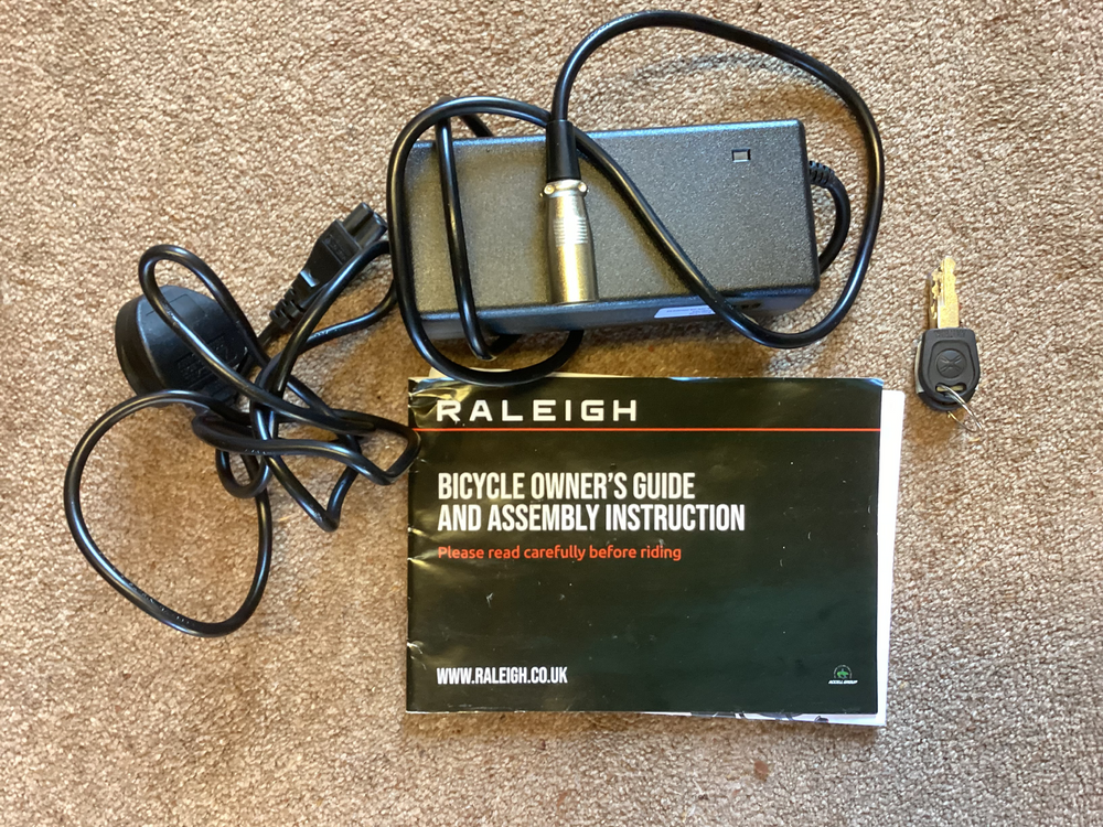 Raleigh Stowaway Folding 2025