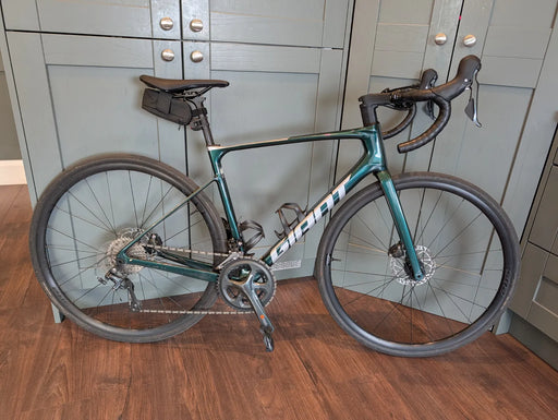 Giant Defy Advanced 3 Carbon Road 2024