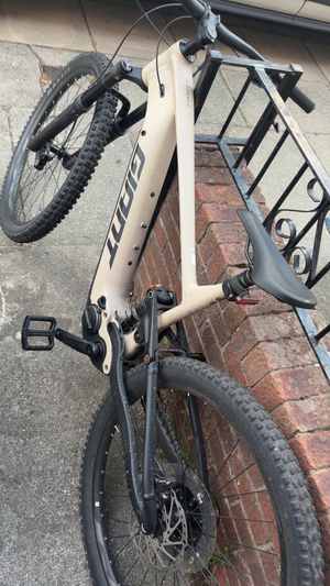 Giant Stance E+ 1 25km/h 2023