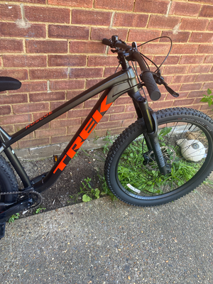 Trek Roscoe 8 2023