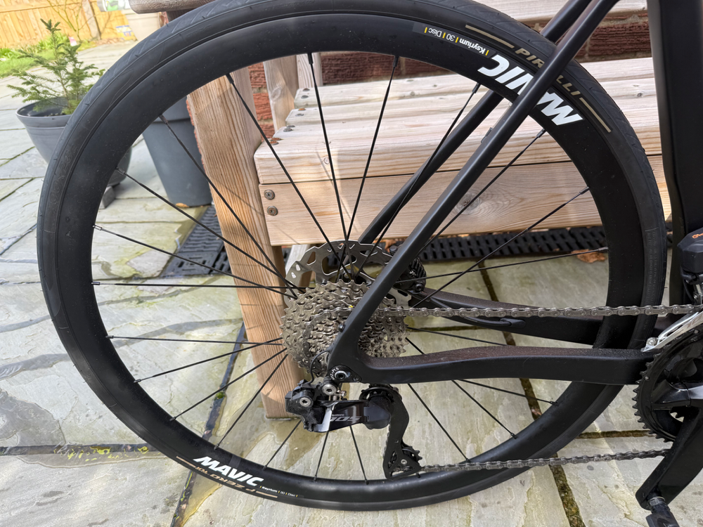 Ribble Endurance 725 Disc - Enthusiast, Shimano 105 Di2 2025