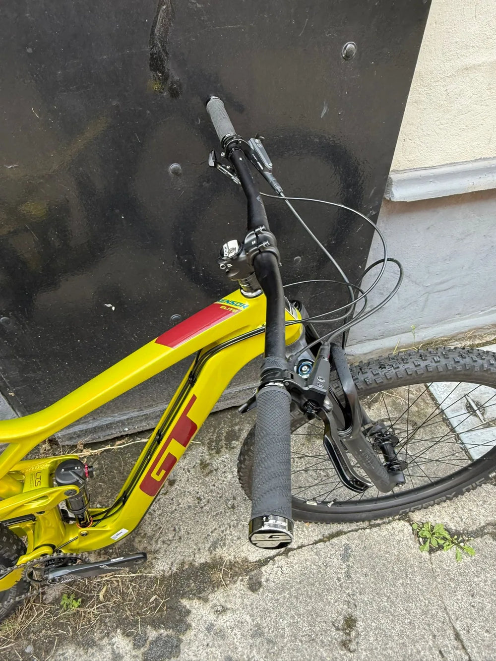 GT Sensor Carbon Elite 2020
