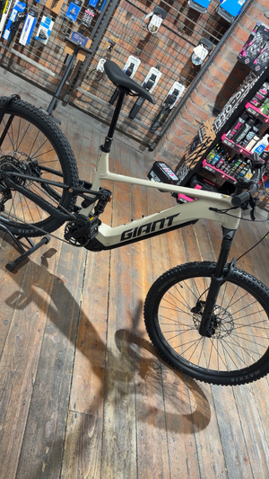 Giant Stance E+ 1 25km/h 2023
