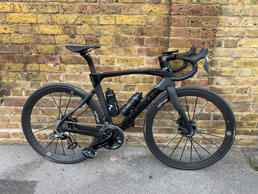 Pinarello Dogma F12 Dura Ace Di2 Disc 2022