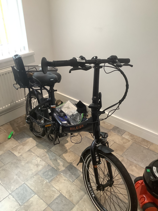 Raleigh Stowaway Folding 2023