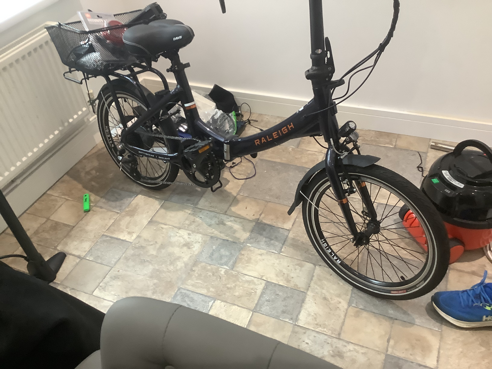 Raleigh Stowaway Folding 2023