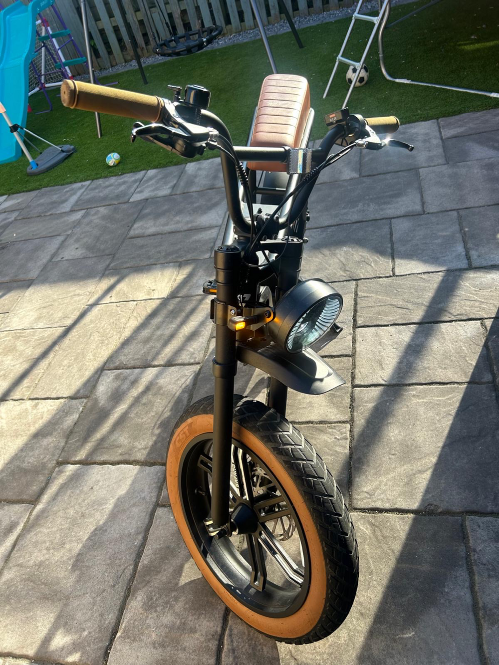 B98 Electric hybrid  2026