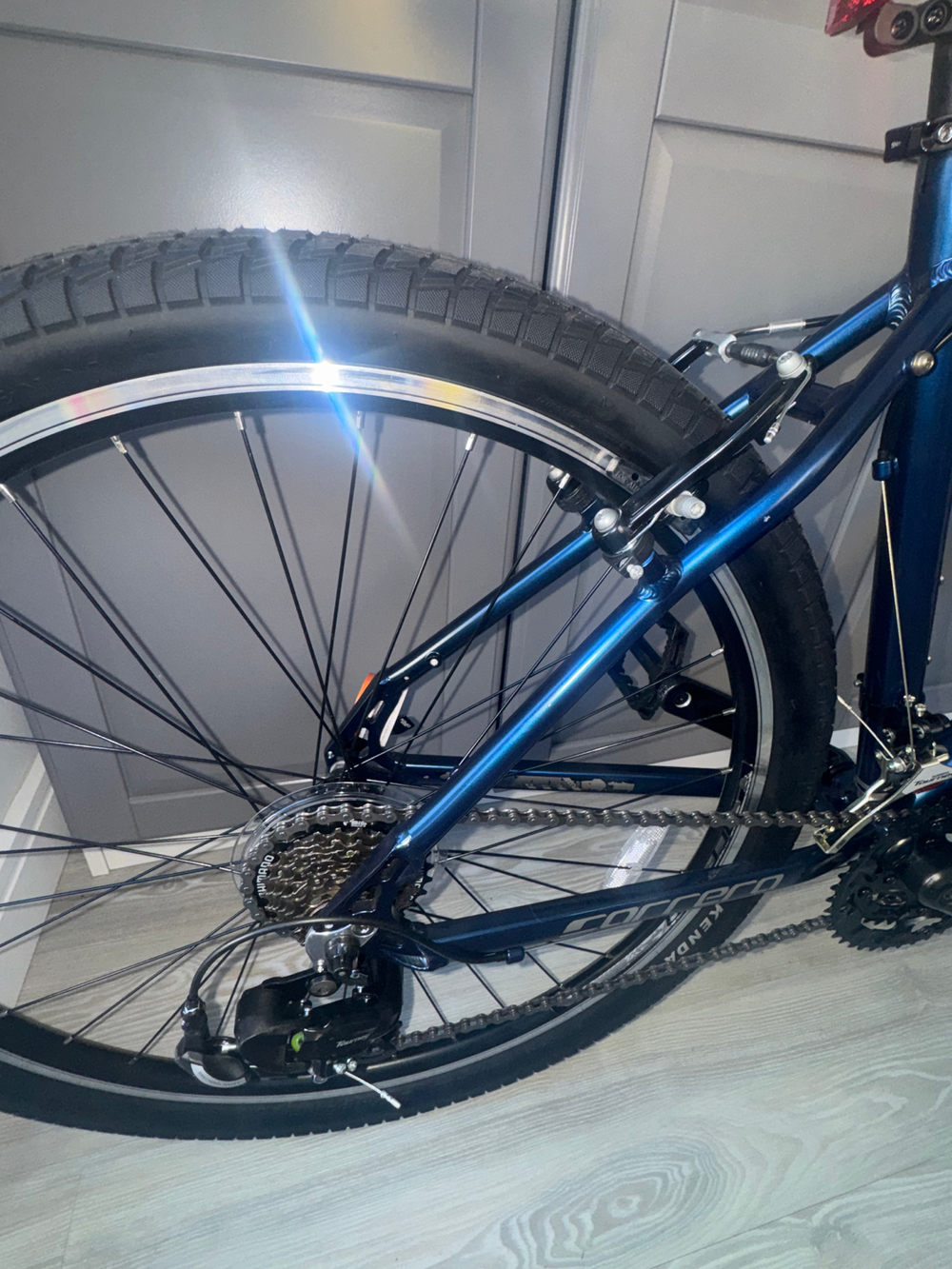 Carrera Axle Mens Hybrid Bike 2021