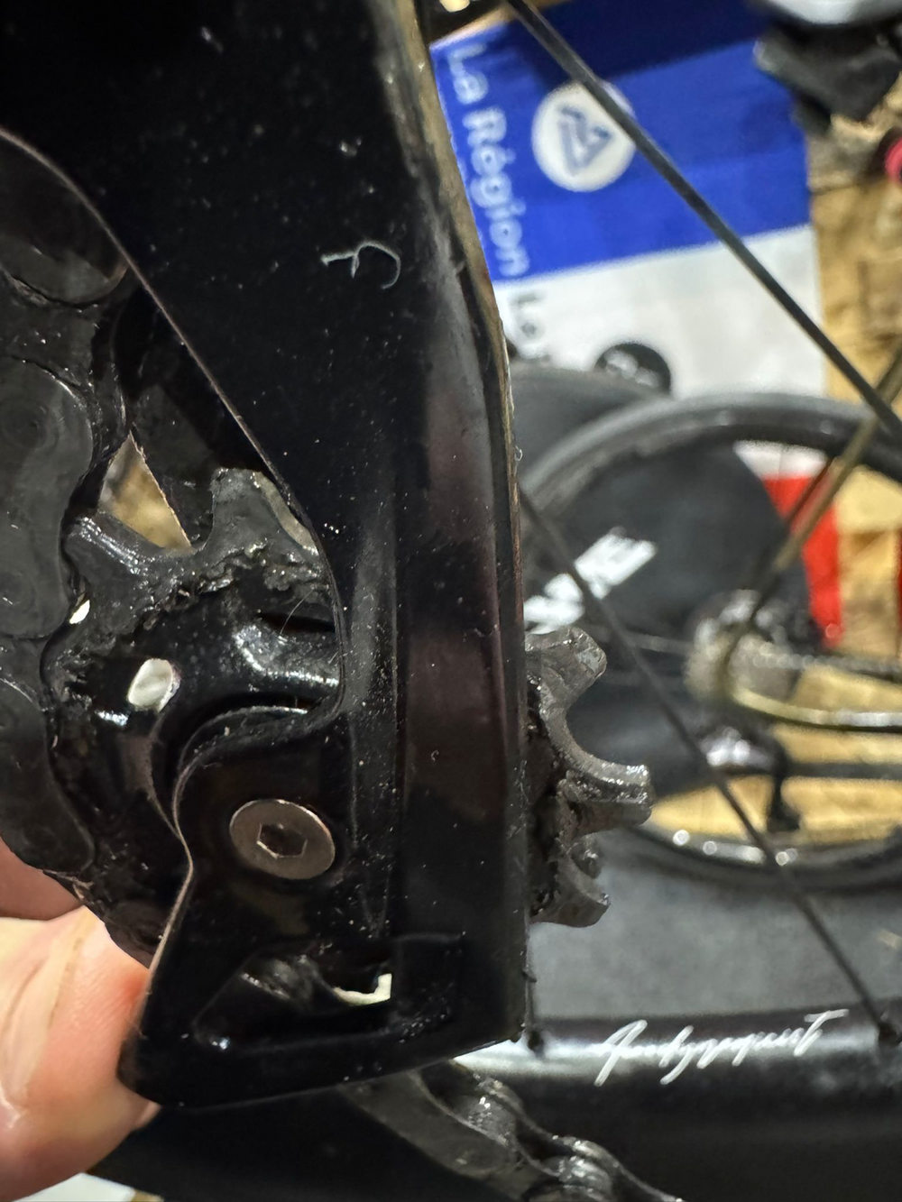 Factor O2 - SRAM Force 2023